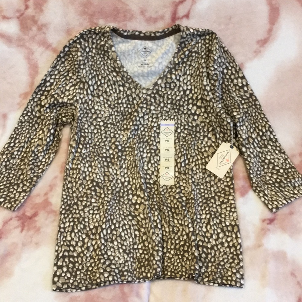 St Johns Bay leopard Tshirt, petite small NWT